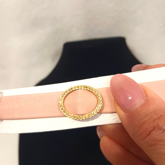 Pink Leatherette Crystal Circle Pendent Choker Necklace - One Size Fits Most - Picture 3 of 11